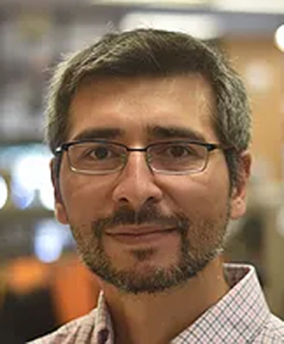 photo of Arturo Orellana